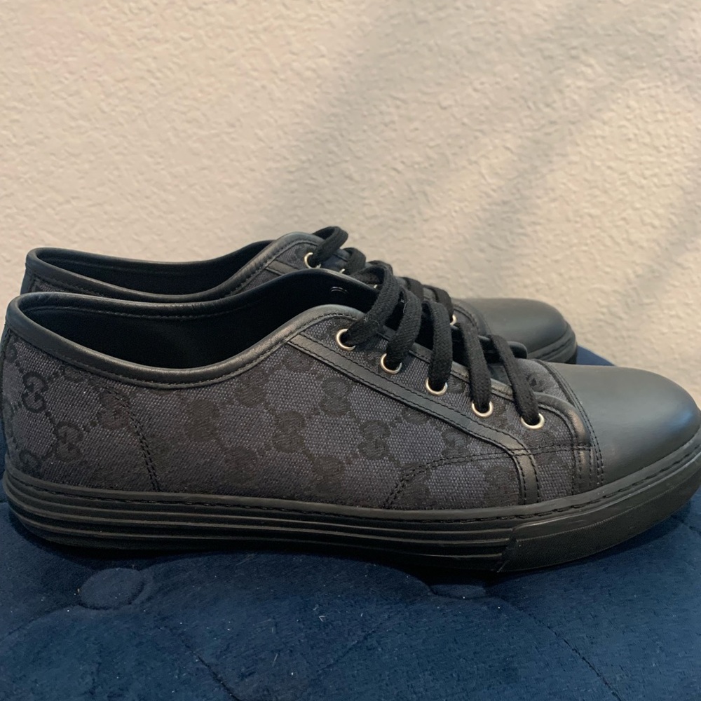 Gucci sneaker black GG canvas size 9.5